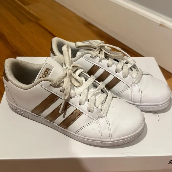 adidas Shoes Adidas Sneakers With Gold Stripes Kids Size